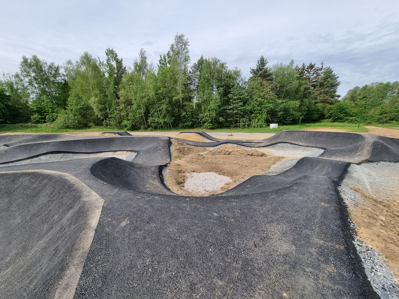 pumptrack stavba konec kvetna 10