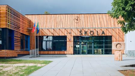 Stavbami roku Plzeňského kraje jsou škola v Postřekově a Villa Fitz v Rokycanech