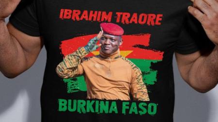 Linda Piknerová: Český „špion“ v Zemi čestných lidí