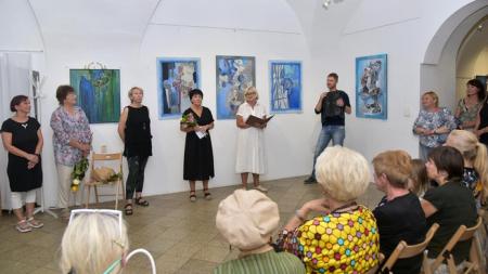 Galerie Jiřího Trnky zve na výstavu Ženské milníky