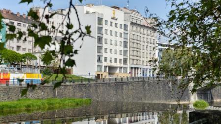 Plzeňská radnice rozdělí na opravy kostelů i historických domů přes pět milionů korun