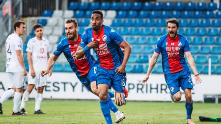 Mistři! Plzeň se po čtyřech letech vrací na fotbalový trůn!