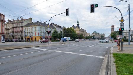 Křižovatku v centru města čeká oprava semaforů, provoz bude regulovat policie