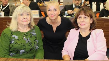 Zámek v Ostrově ožil historií: Konalo se osmé mezinárodní symposium