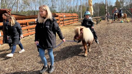 Zpříjemněte dětem jarní prázdniny ve Farmaparku u Toma