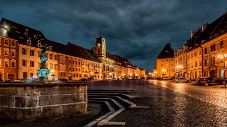 Karlovarský kraj poslední únorový víkend protančí!