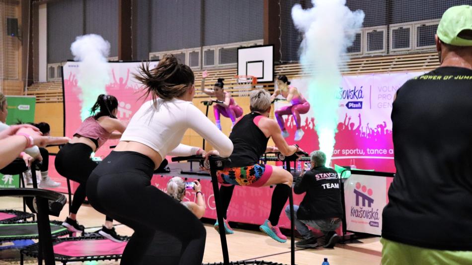 Na Krašovské se opět po roce rozjela Jumping party