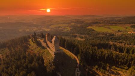 Uživatelé Map Google rozhodli: hrad Kašperk získal jeden z prvních Křišťálových špendlíků jako nejoceňovanější hrad v Plzeňském kraji
