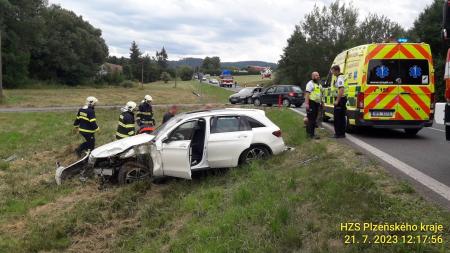 Řidičem, který nepřežil nehodu na Klatovsku, má být bývalý ministr Toman