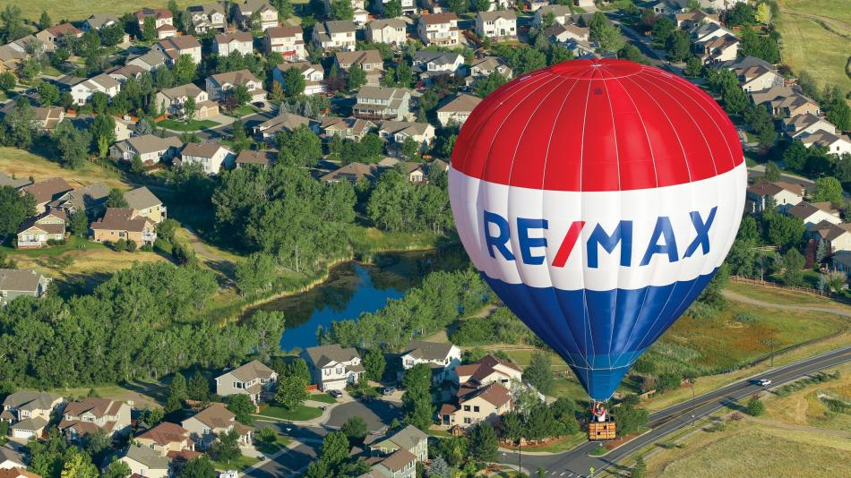 RE/MAX Cross Plzeň: Profesionálové, kteří tvoří realitní budoucnost – přidejte se k nim