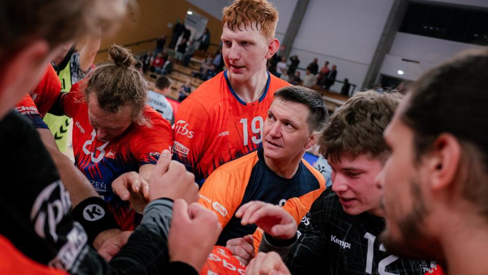 Plzeňští házenkáři jsou dál stoprocentní, ze Zlína odvezli drtivou výhru