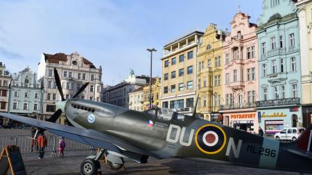 Spitfire, doubledecker nebo čaj s velvyslancem. Plzeň představí britskou kulturu