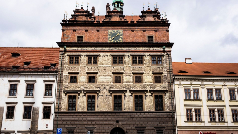 Nákupem plynu a elektřiny na burze chce město Plzeň ušetřit miliony