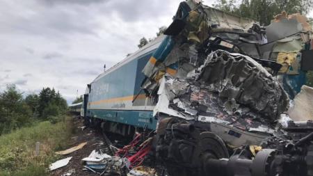 Loňskou srážku vlaků na Domažlicku zavinil strojvůdce rychlíku, rozhodla inspekce