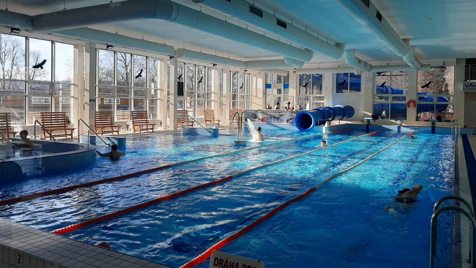 Rokycanský bazén loni navštívilo výrazně více lidí, než v roce 2022