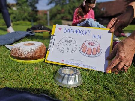 Bábovkový den podpořil pěstounství a poděkoval náhradním rodičům v Plzeňském kraji
