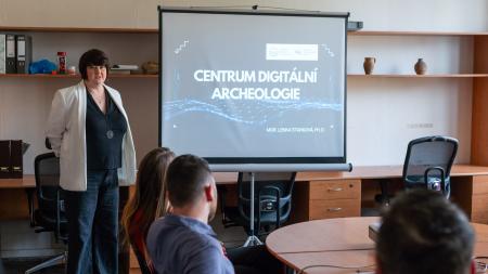Drony, kamery nebo křídlo. Fakulta filozofická ZČU otevírá Centrum digitální archeologie