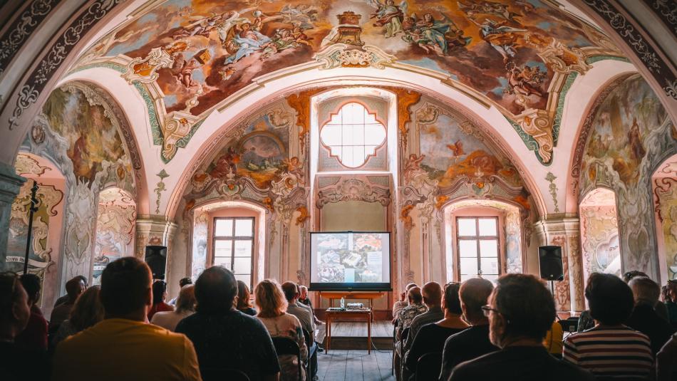Večer pro klášter Chotěšov nabídne hudební vystoupení i noční prohlídky