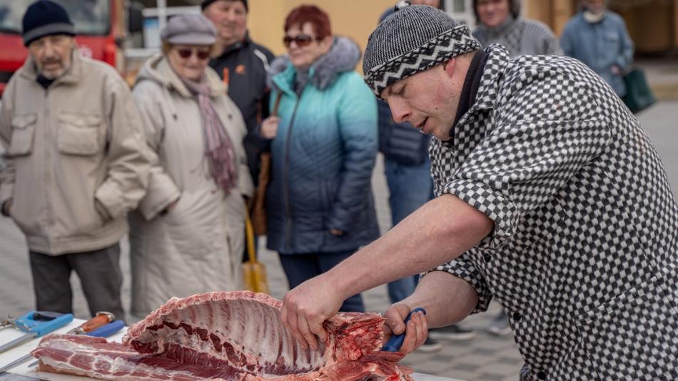 Zabijačkové pochoutky provoněly sídliště na Skvrňanech