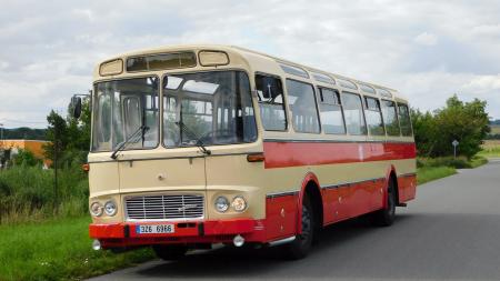 Na trasu Otrokovice – Zlín – Vizovice vyjedou historické motoráčky. Retro autobus vypraví i DSZO