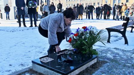 Plzeň odhalila desku Josefu Hlavatému, upálil se na protest proti po okupaci 1968