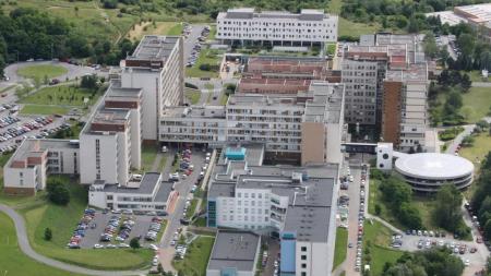 Fakultní nemocnice v Plzni má nový přístroj na testování nádorů a hormonů