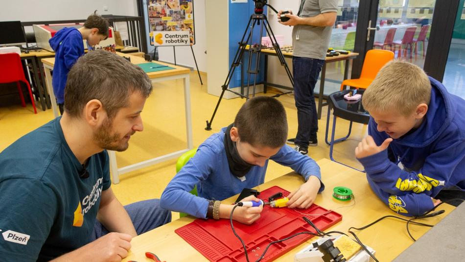 Centrum robotiky se otevře veřejnosti. Na co se děti mohou těšit?