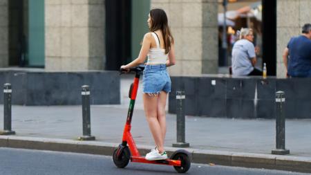 Plzeň zatím nechce umožnit půjčování elektrokoloběžek, kloní se ke sdílení kol