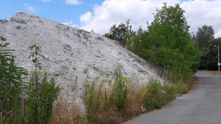 Rokycanská Bílá halda zmizí, na jejím místě vzniknou stavební parcely