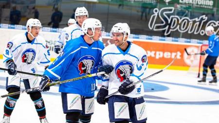 Plzeňští hokejisté vyjeli poprvé na led. Chystá se velký návrat?