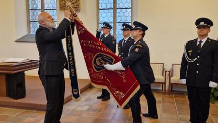 Chebští hasiči oslavili 80 od let vzniku profesionální požární ochrany