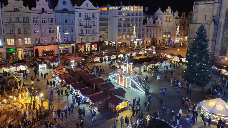 Vánoční trhy v Plzni budou bez živých vystoupení