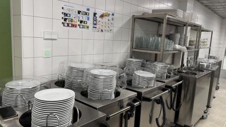 Školní kuchyně a jídelna VOŠ a SPŠ elektrotechnické v Plzni prošla kompletní rekonstrukcí