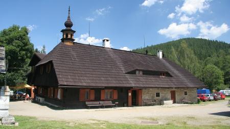 Oblíbený kemp Antýgl na Šumavě se nedočká očekávané rekonstrukce. Obec Sní ji musela odložit