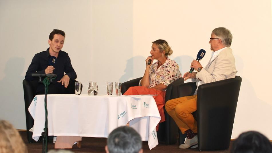 Nedostali jste se ještě na pořad Otázky Tondy Procházky? Poslechněte si záznam v rozhlase