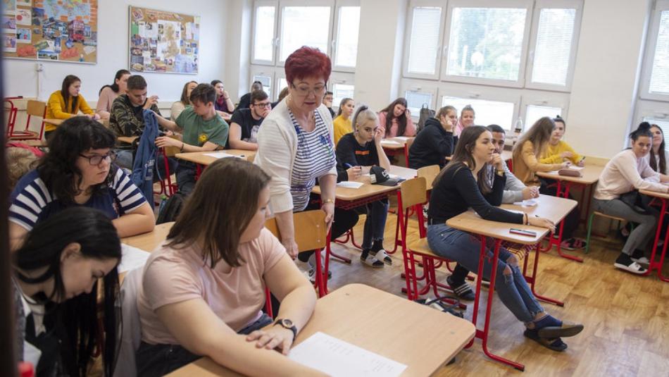 Základní i střední školy v Plzeňském kraji pomohou rodičům s elektronickými přihláškami