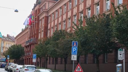 NCOZ po úterním zásahu obvinila devět lidí