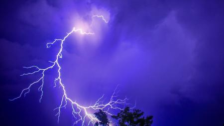 Meteorologové varují: V Plzeňském kraji hrozí silné bouřky!