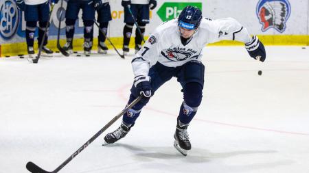 Komplikace pro indiány před začátkem extraligy. Na dlouhou dobu se musí obejít bez reprezentačního útočníka