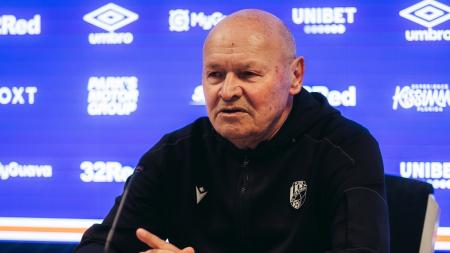 Soupeř byl lepší, ale jeho náskok měl být menší, říkal Koubek po nevydařeném duelu na Glasgow