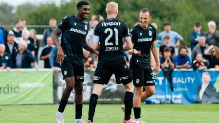 Viktoria splnila povinnost na hřišti Lanžhotu a postupuje v poháru do osmifinále