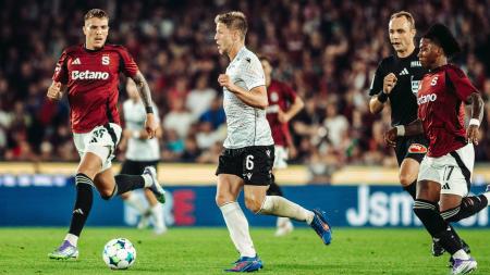 Plzeň na Spartě vedla, pak ji ale srazila penalta i vyloučení