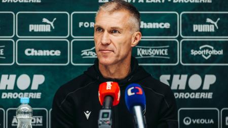 Zápas jsme měli mít víc pod kontrolou, věděl po své premiéře trenér Hyský