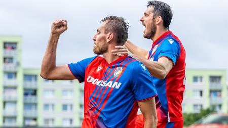 Fotbalisté Plzně udolali oslabený Hradec Králové. O vítězství rozhodli až v závěru