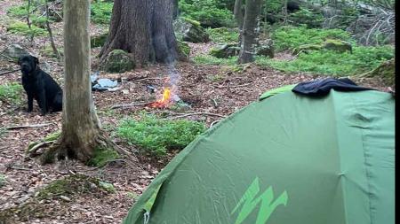 Národní park trápí bivakující turisté, strážci proto začali hlídkovat i v noci