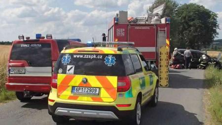 Tři lidé se těžce zranili při střetu aut na jižním Plzeňsku