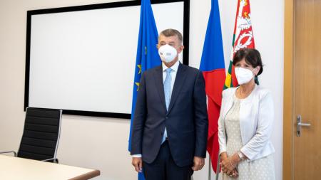 Andrej Babiš se nejprve setkal s hejtmankou Ilonou Mauritzovou.