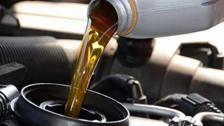 Jak vybrat motorový olej do auta? Poradíme vám