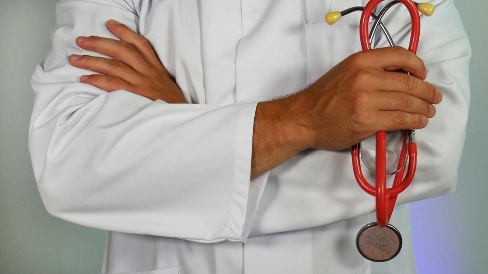 Karlovarský kraj láká lékaře a sestry. Na náborové příspěvky dal loni přes 12 milionů