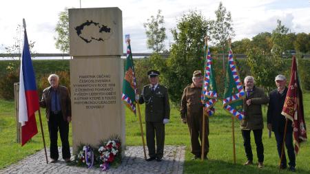 Obyvatelé regionu si připomněli památku občanů Československa vyhnaných v roce 1938
